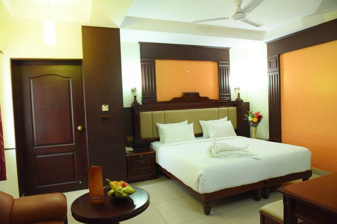 Chendhoor Residency Hotel Tiruchirappalli Buitenkant foto